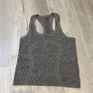 Lulu swiftly tech tank
